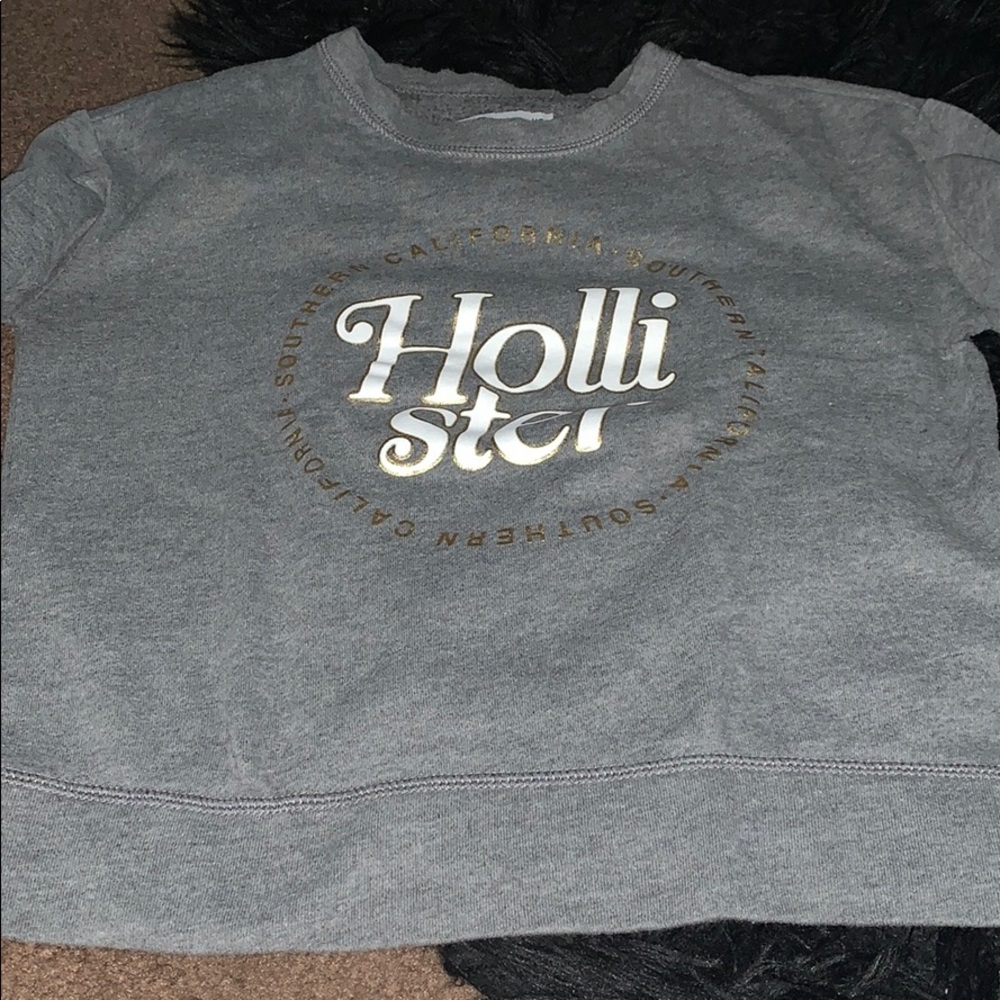Grey and white Hollister sweatshirt